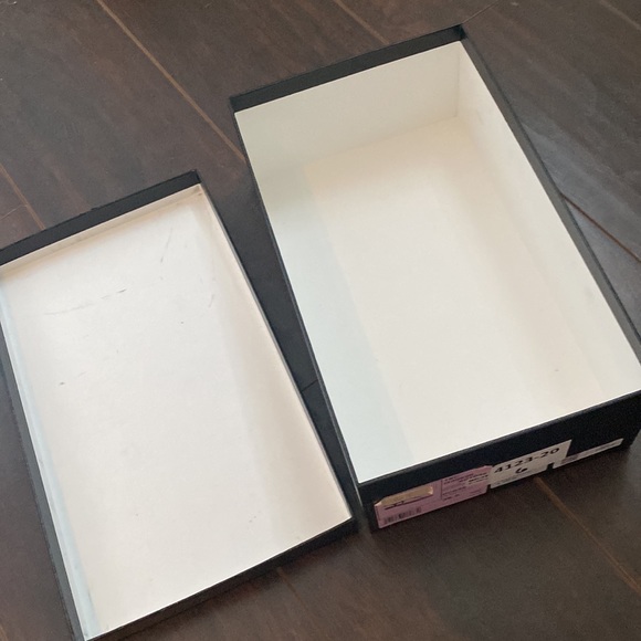 Chanel shoe box - Picture 5 of 5